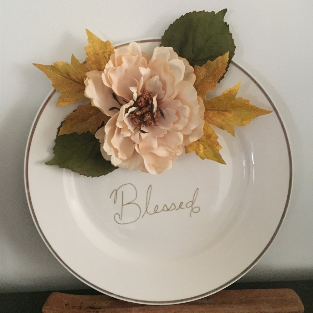 Gorgeous Royal Norfolk blessed plate